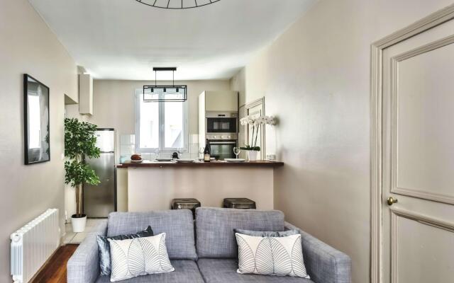 B 831 - Family Apartment - Montparnasse