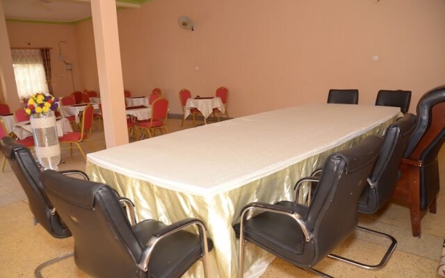 2 Stars Hotel