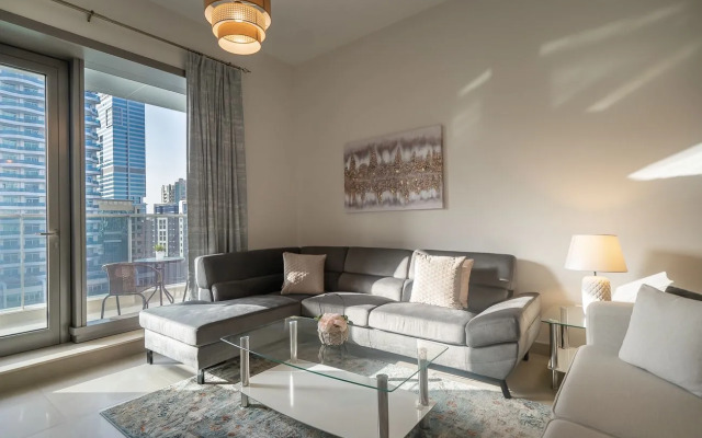 Stunning flat with balcony in Sparkle Tower