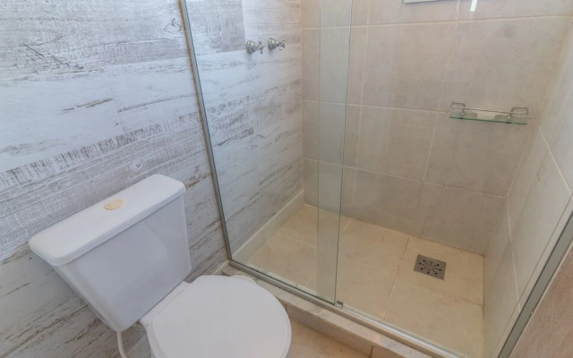 Comfortable Duplex in Praia do Rosa - SC Rfe000