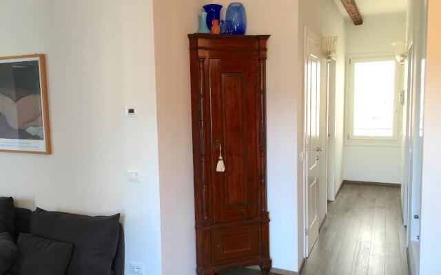 Ca' Farnese Beautiful big apt in traditional area