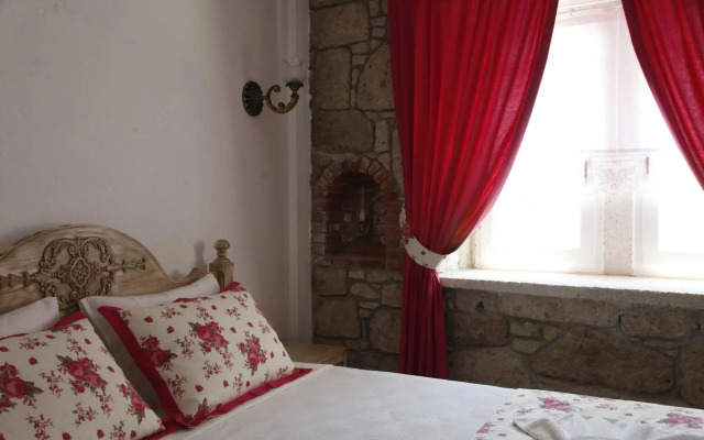 Alacati Ciftekuyu Butik Otel