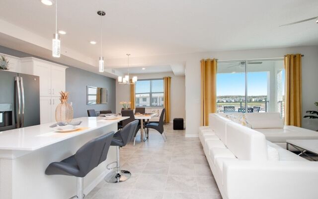 Paradox Condo Story Lake