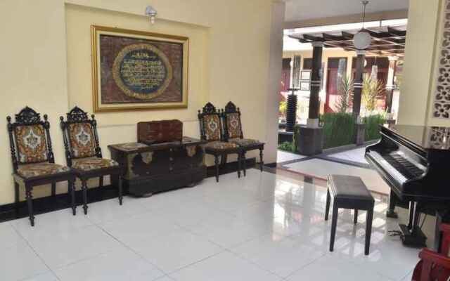 Fendi's Guest House