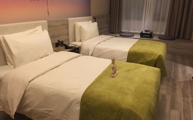 Atour Hotel Zhongshan Square Dalian