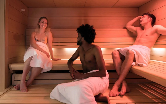 The Green Elephant Hostel & Spa