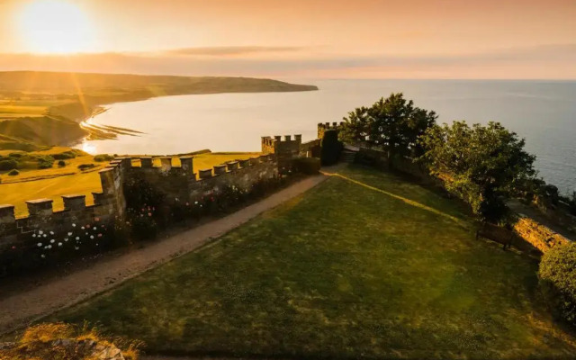Raven Hall Country House Hotel