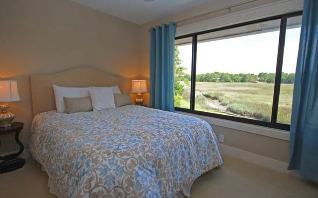 Wren Drive 18 by RedAwning