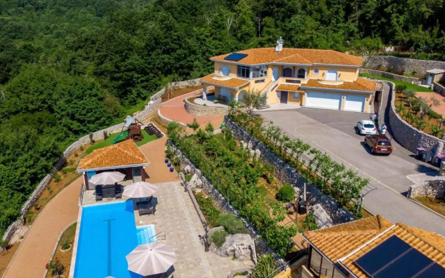 Apartments Villa BV