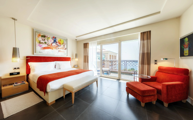 Monte-Carlo Bay Hotel & Resort - Image 2