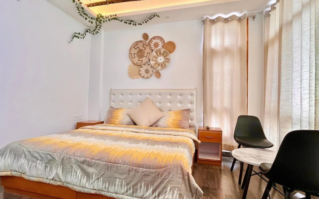 Siesta Homestay 1BR - balcony in shimla