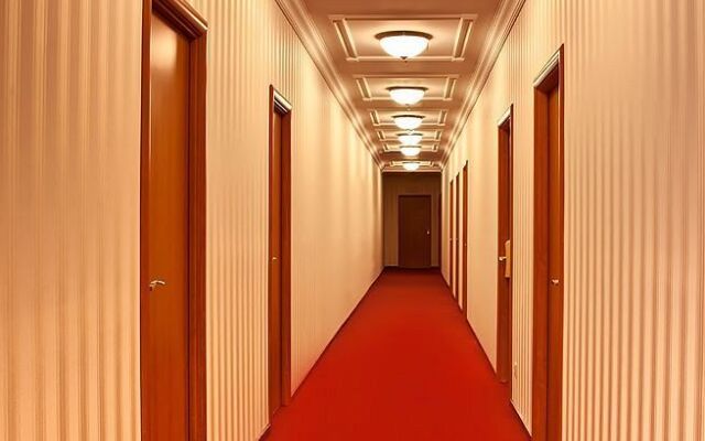 Гостиный Дом