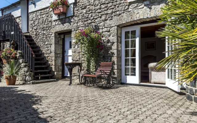 The Stables - 1 Bedroom Apartment