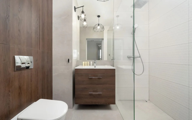 Amazing Apartment for 6 by Renters