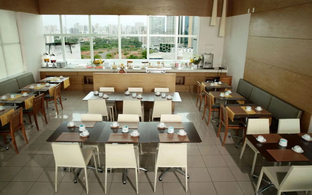 Iguatemi Business & Flat by Avectur
