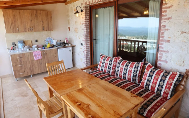 Istlada Tas Ev Apart