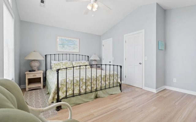 That's It 4 Bedroom Home by RedAwning