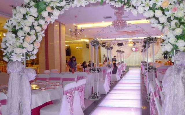 Xichang Xiaoding Business Hotel