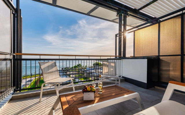Voya Beach Resort