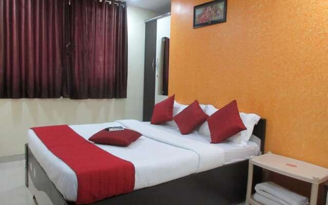 OYO 22468 Hotel Nirsukh Palace