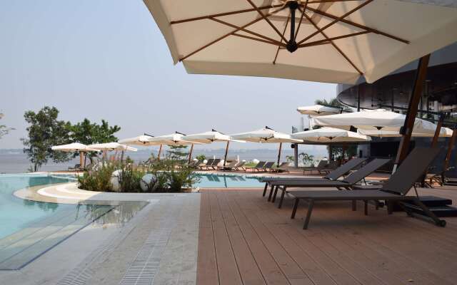 Radisson Blu M'Bamou Palace Hotel