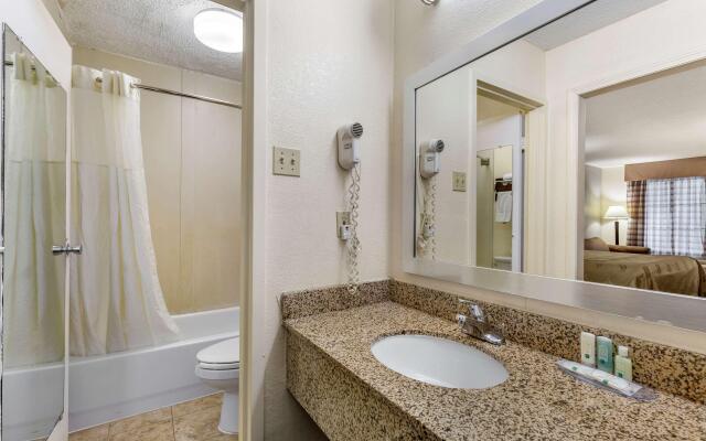 Quality Inn Windsor Mill