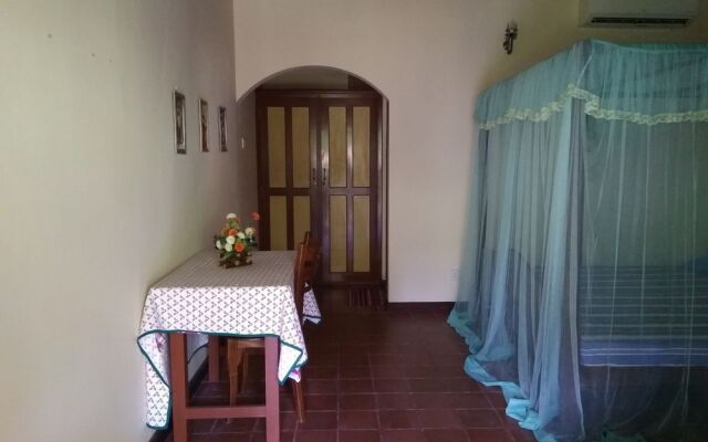 Manel Guesthouse
