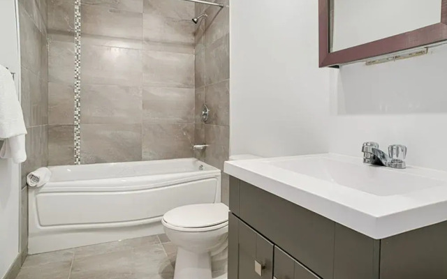 Serene 3br In Cote Des Neiges By Sonder