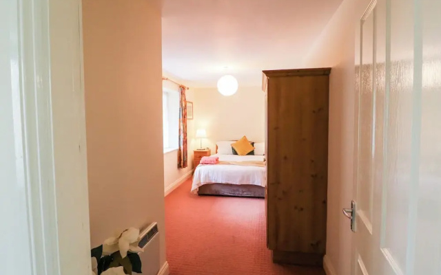 2 Garnish Court