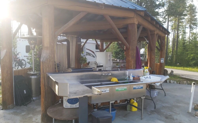 Blue River Cabins Campground & RV Park