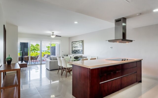 Z Casa Marea 2 Bedroom Condo by Redawning