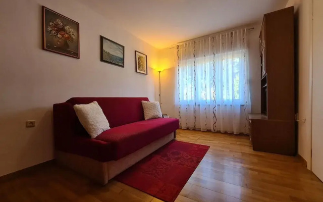 Apartment 1389