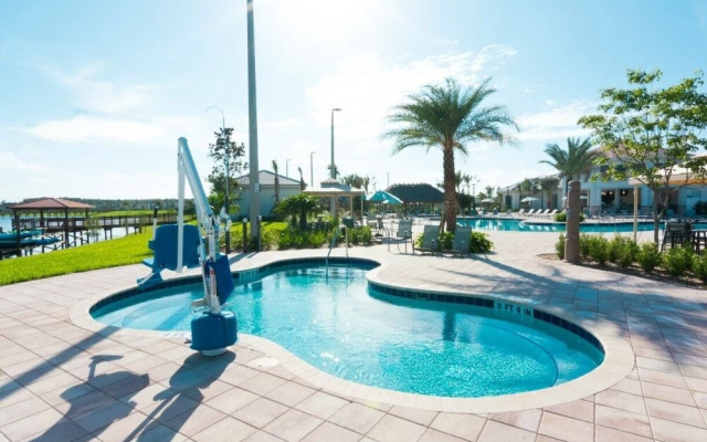 Tvpm-4263pd/sl 5 Bedroom Townhouse by RedAwning