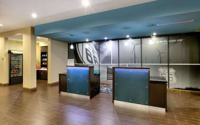 La Quinta Inn & Suites by Wyndham Clinton Historic Route 66