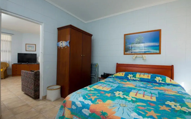 Crystal Waters 6 - CBD Location
