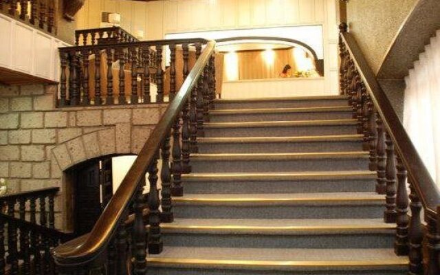 Iriga Plaza Hotel