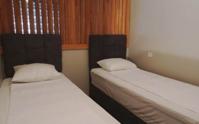 NO24 Suites