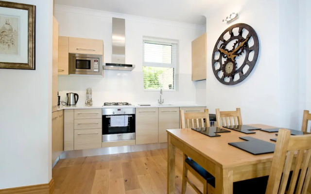 Cozy City Retreat in London