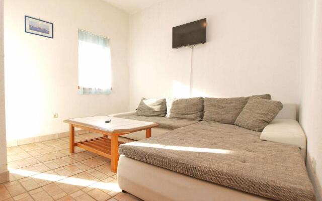 Apartments Ivo 1328