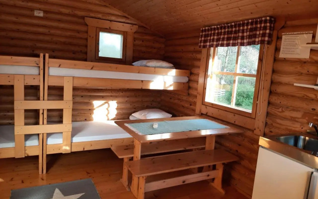 Huhtaniemen Mökkikylä