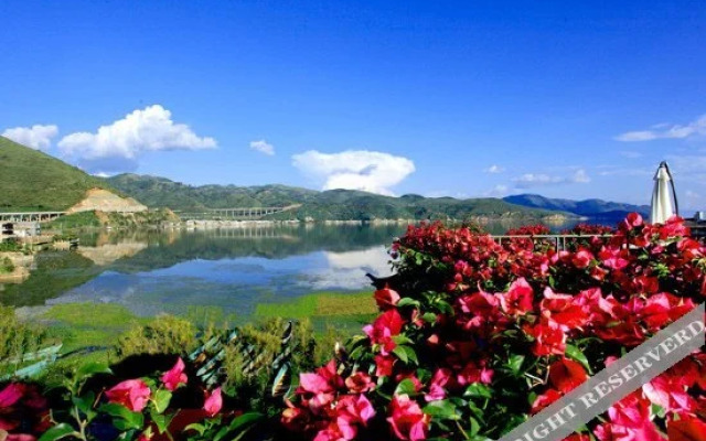 Shuanglang Ziyan Zhuangyuan Inn