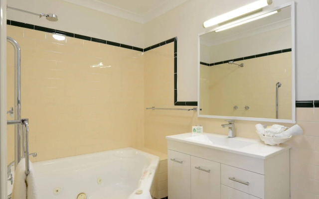 Terralong Terrace Apartments