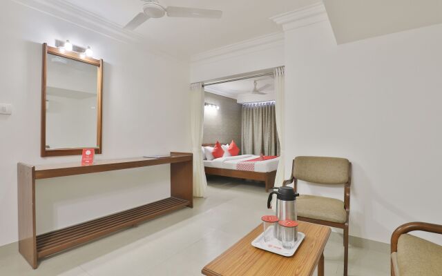 OYO 10197 Hotel Apex