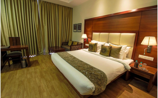 The Nikunj Hotel – Guest Rooms – Delhi