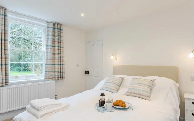 Pond Cottage