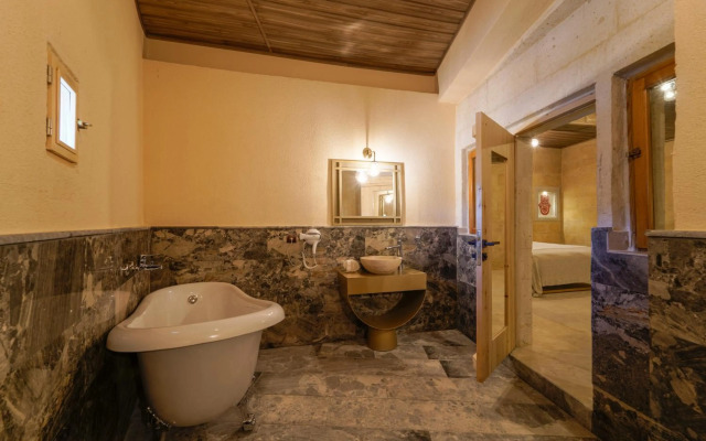 Henna Hotel - Adults Only