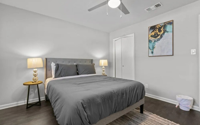Stylish 1BR Downtown Evonify