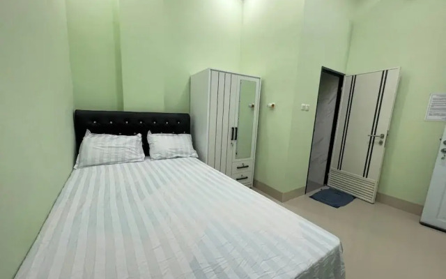 OYO 93664 Homestay Purirano