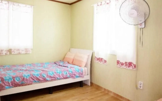 Pocheon Haneulbat Pension