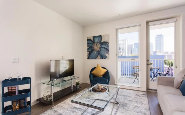 Brand New Downtown La Luxury Apartment